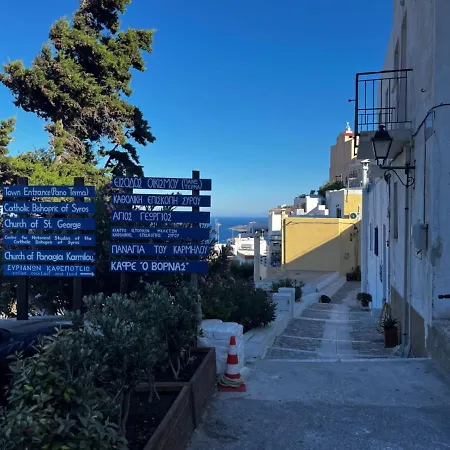 Venti Ano Syros